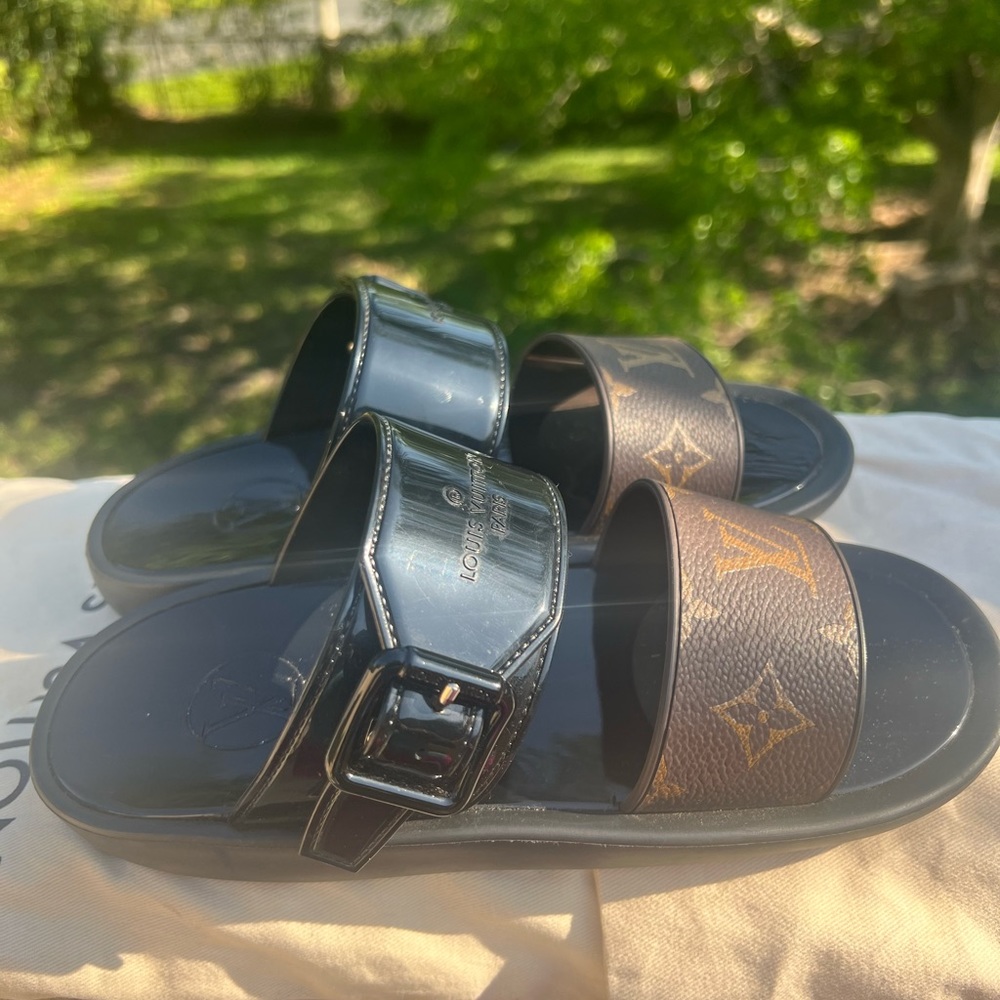 Louis Vuitton Sunbath Patent Leather Slides Size 36 - Picture 5 of 13